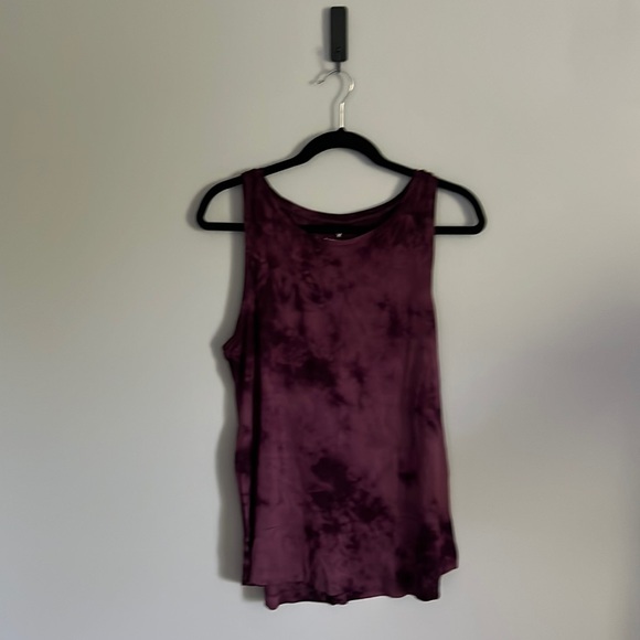 Tank - Picture 2 of 4